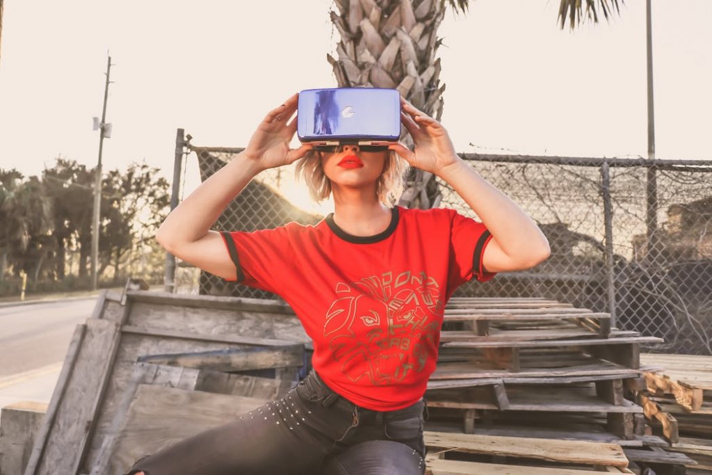 Does Virtual Reality Hide Any Dangers?